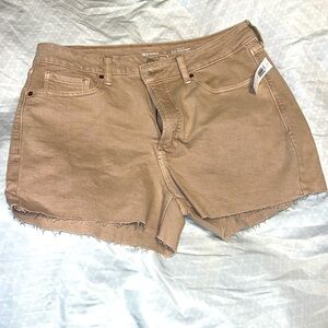 NWT. Sz 12 straight fit. Shorts. Old Navy.